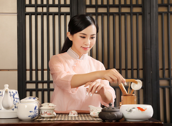 经常去广州天河靠谱男士会馆，这家私藏已久的店推荐给你